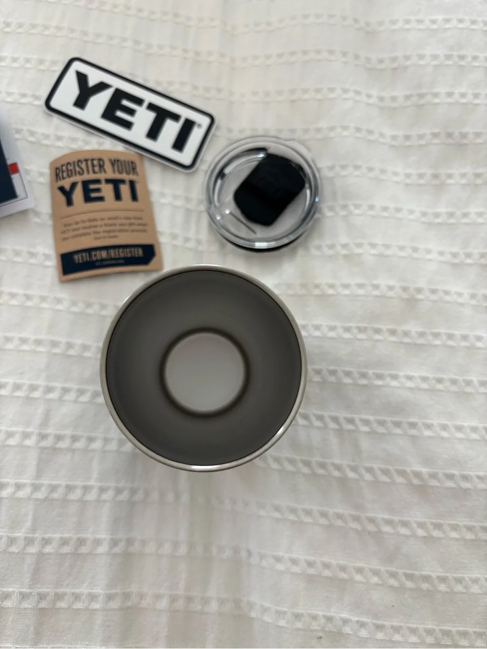 Yeti 10 oz Rambler Tumbler in Navy with Clear Lid